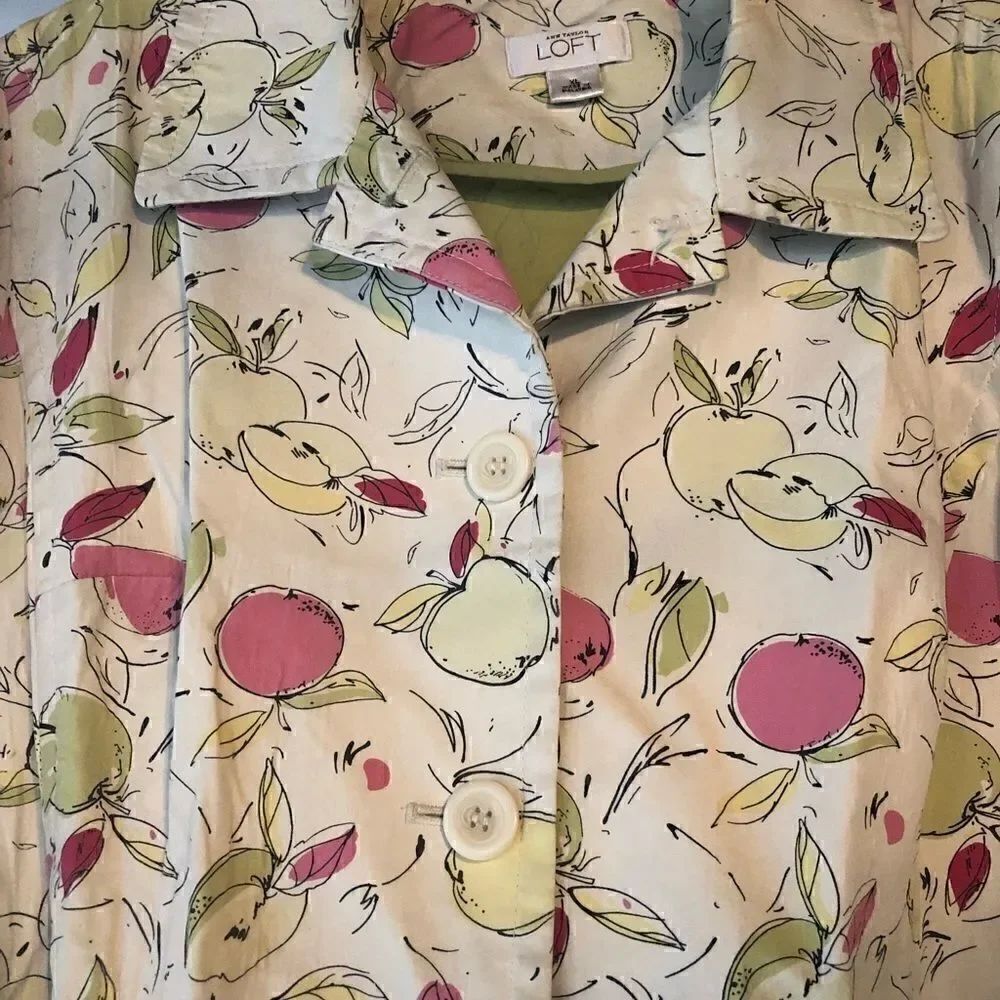 Ann Taylor Loft Apple/Fruit coat with pockets.
